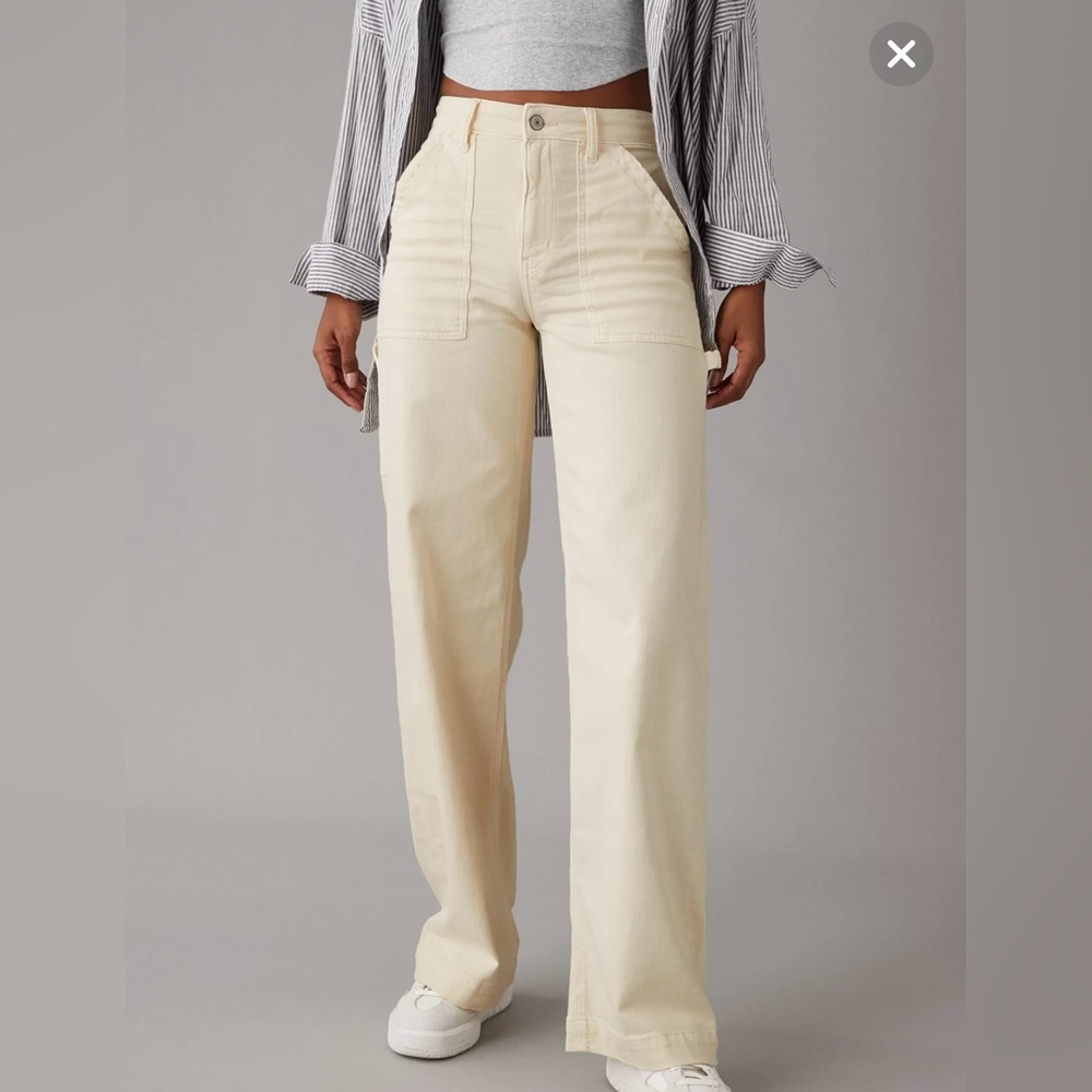 American Eagle Cream Dreamy Drape Woven Super High-Waisted Baggy Wide-Leg Pant